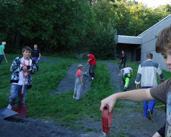 Drøbak RC bane bygging. Dugnad